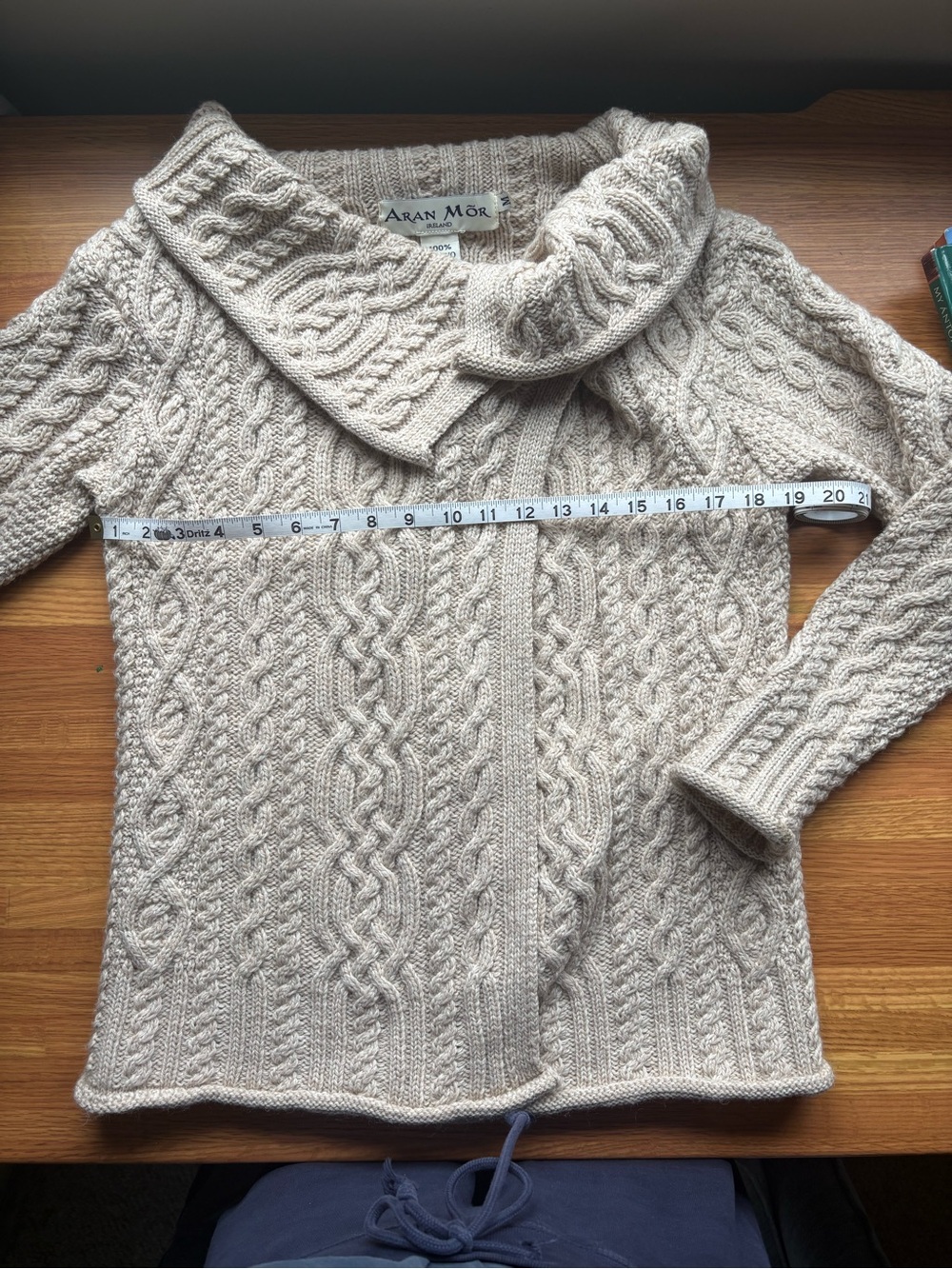 Aran Mór Women's Cream Cable Knit Cardigan with Fold Collar
